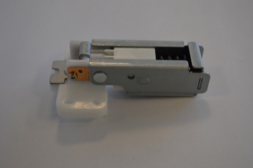 Bisagra izquierda del ADF Ricoh MP 171SP